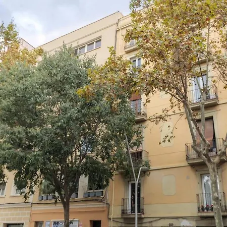 Live Like A Local In Eixample 바르셀로나