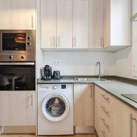 Live Like A Local In Eixample Appartement *