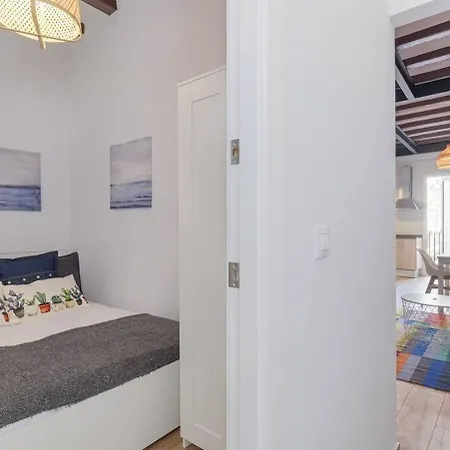 Live Like A Local In Eixample Appartement *