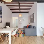 Live Like A Local In Eixample *